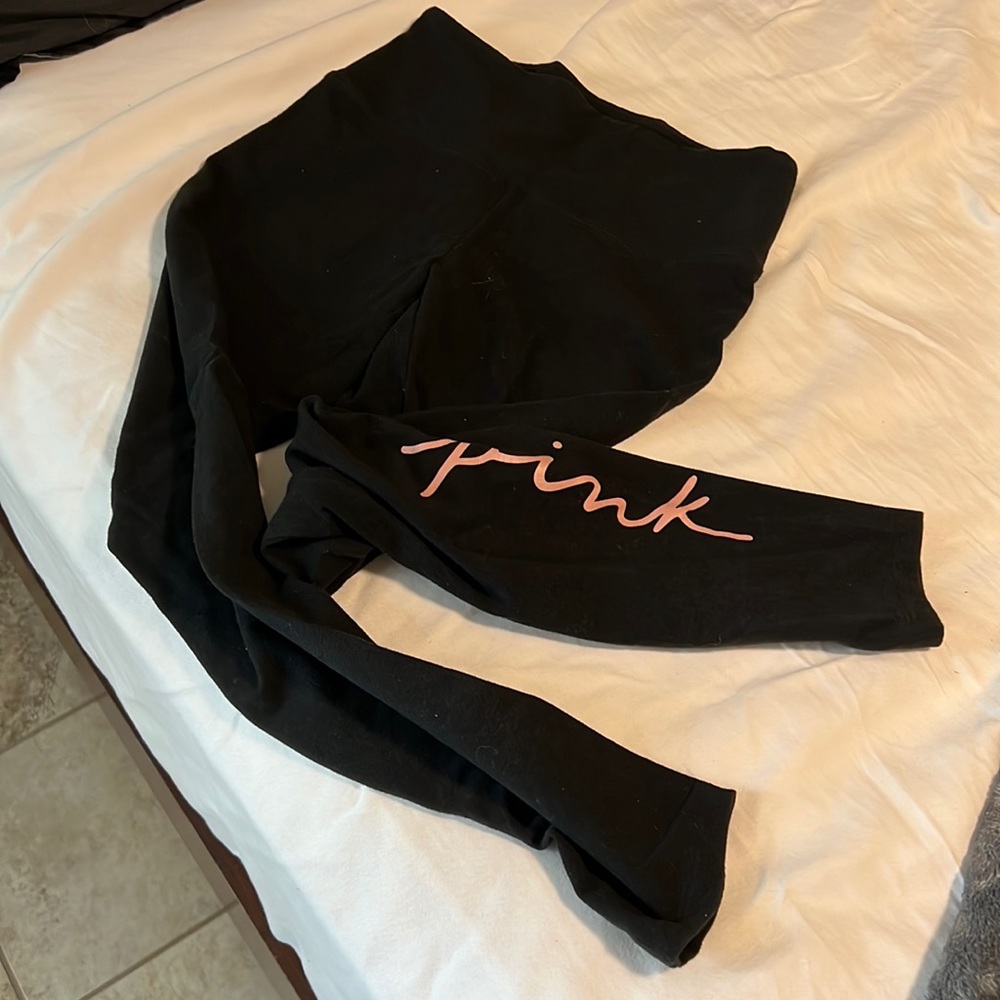 VS Pink leggings